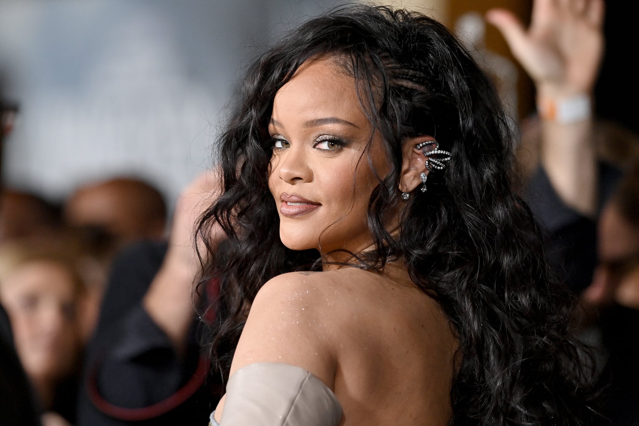 Rihanna’s Favorite Thing About Her Postpartum Body? “My Booty – Because I Got One”