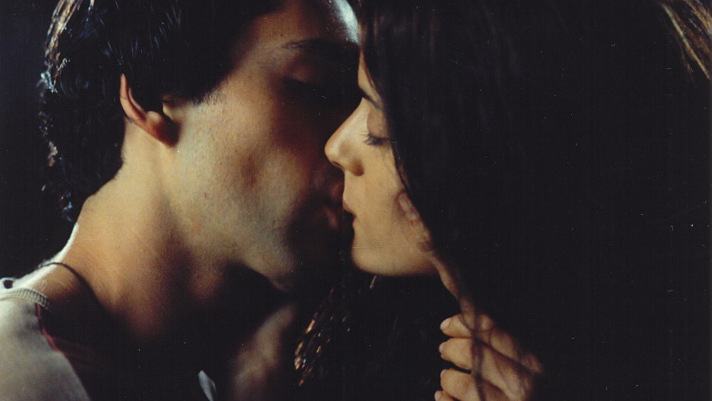 Salma Hayek-Debut ‘Midaq Alley’ Gets Sony Re-Release in Mexico, LatAm